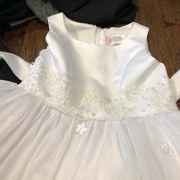 Beautiful dress size 3-4 perfect for wedding 👰 - Picture 2 of 4